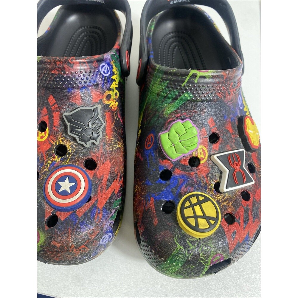 Crocs Kids' Classic Marvel Avengers Clogs size 3 - Picture 14 of 16